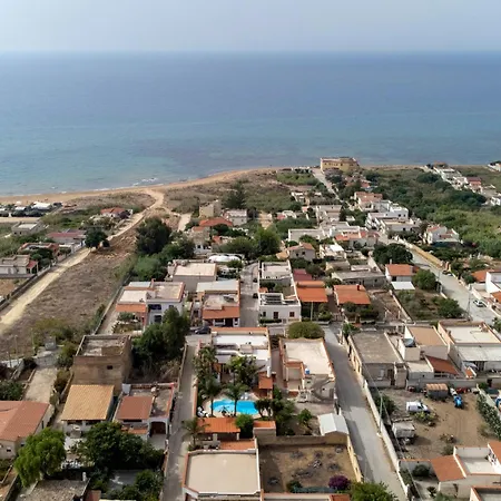 Riflessi D'azzurro - La Dei Tuoi Sogni Villa Castelvetrano